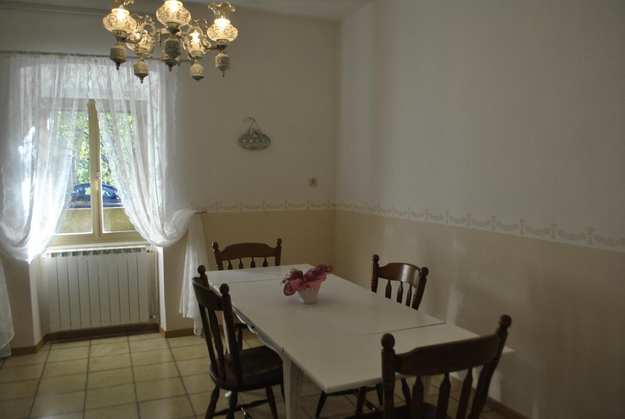 Apartment Pod Kostanji Osp Dış mekan fotoğraf
